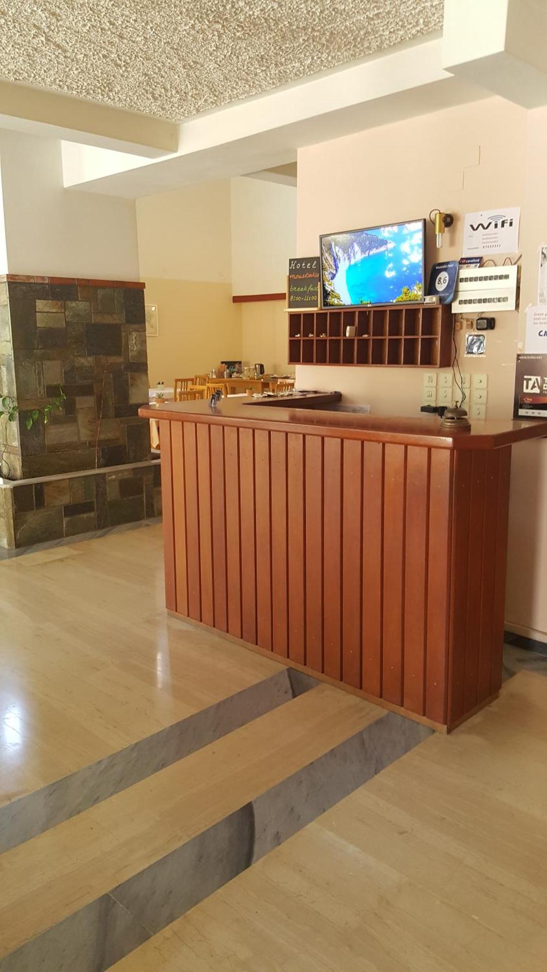Moustakis Hotel Agia Efimia Eksteriør bilde